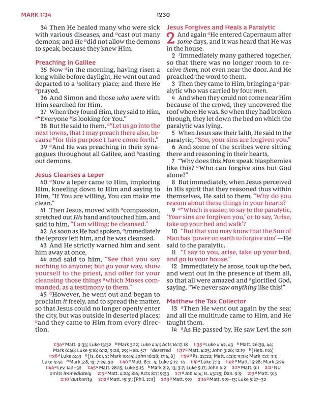 NKJV Personal-Size Large-Print Reference Bible, Comfort Print--soft leather-look, black (indexed, red letter)